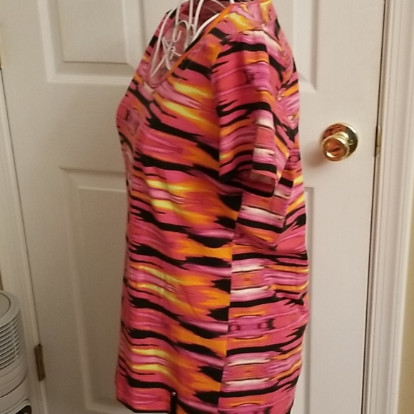 $5 ITEM. Ralph  Lauren Active top - Picture 3 of 6